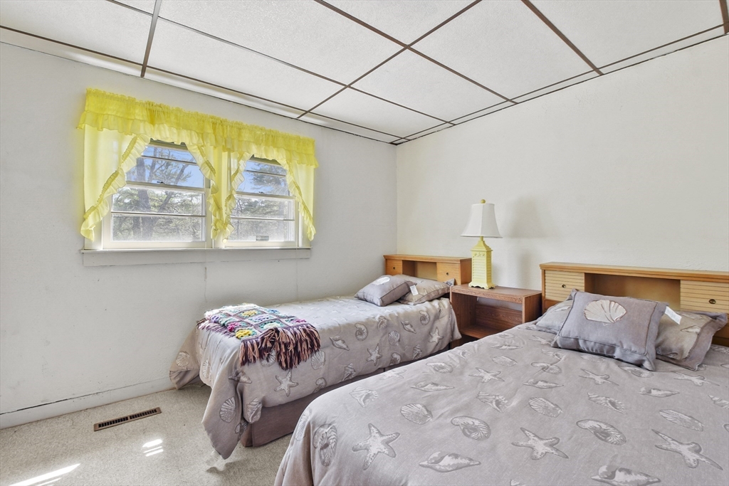 272 Glen Charlie Road Wareham, MA 02538 - Photo 27 of 40