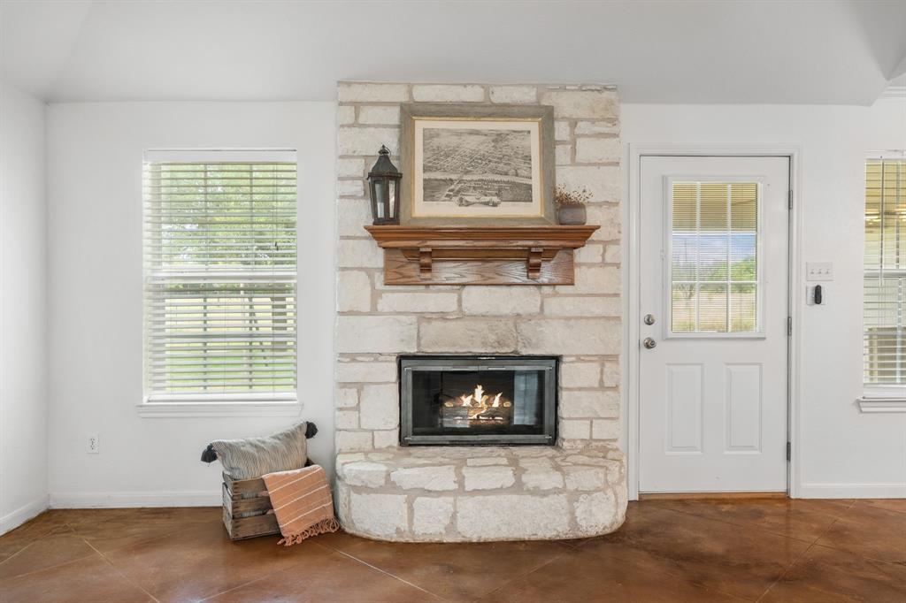 1007 Morning Star Circle China Spring, TX 76633 - Photo 10 of 40