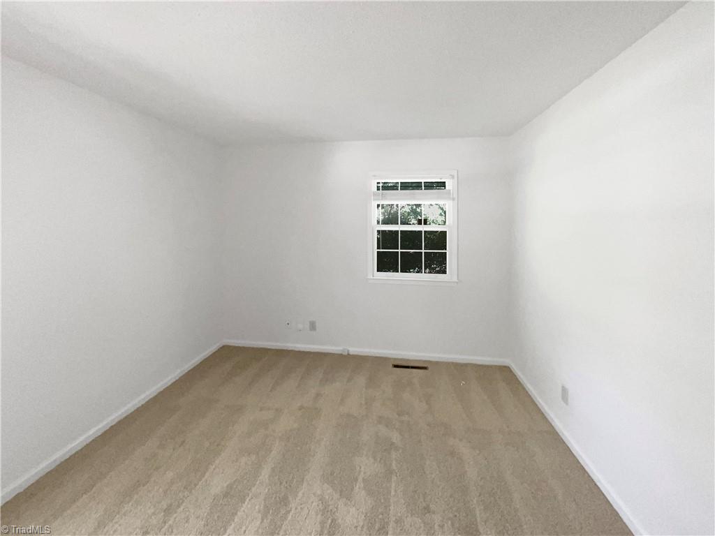 4108 Ridgedale Drive Greensboro, NC 27455 - Photo 14 of 23