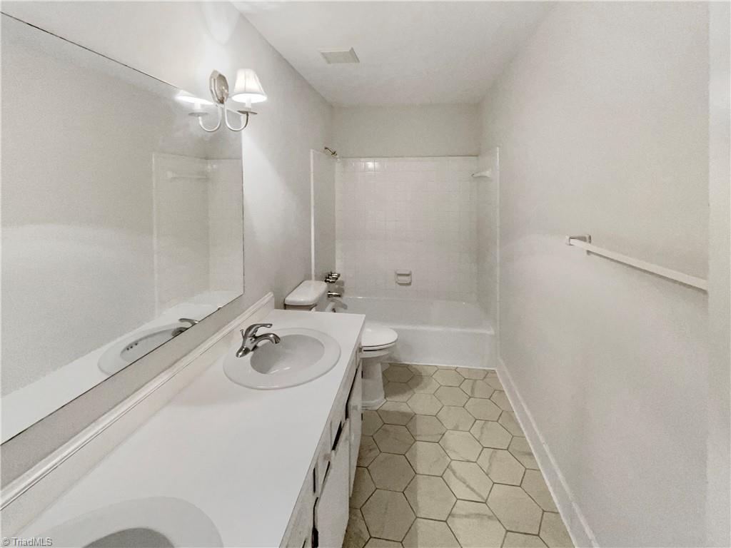 4108 Ridgedale Drive Greensboro, NC 27455 - Photo 21 of 23