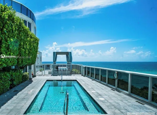 $7,000 | 16001 Collins Avenue, Unit 2102, Sunny Isles Beach, FL 33160
