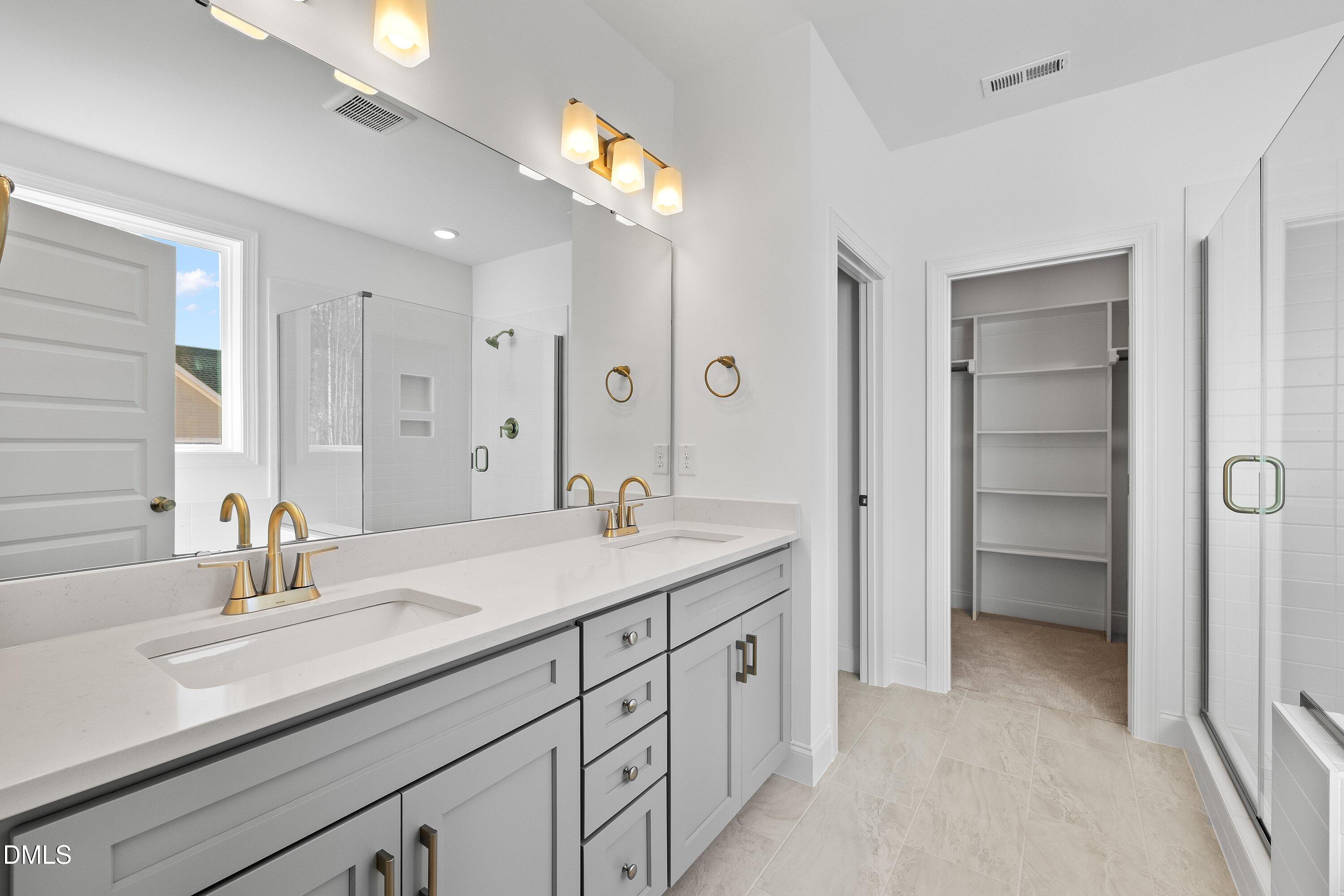 62 West Victoria Ridge Drive, Unit 19 Selma, NC 27576 - Photo 15 of 26 30-62 W Victoria Ridge Dr_7508