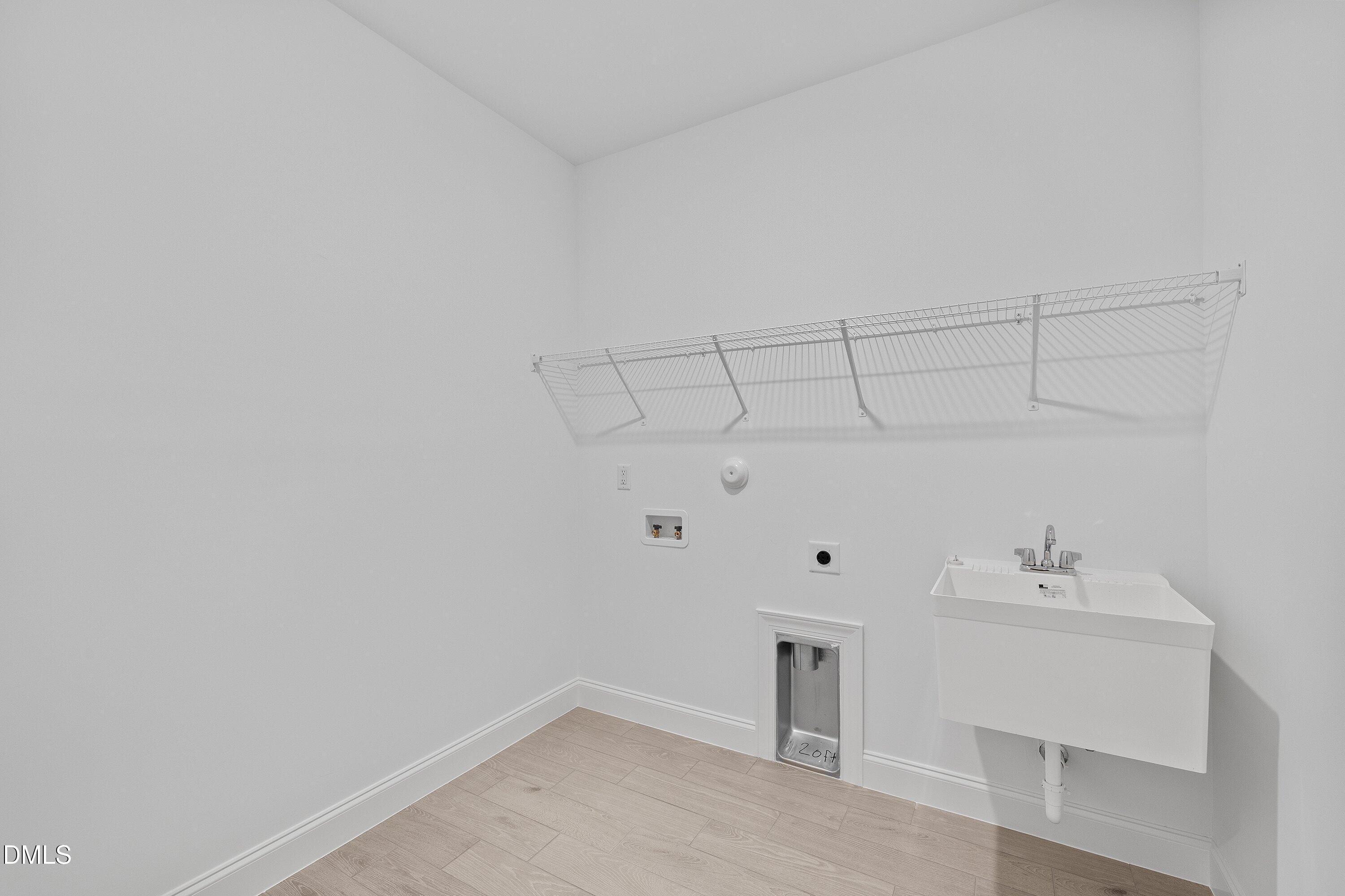 62 West Victoria Ridge Drive, Unit 19 Selma, NC 27576 - Photo 25 of 47 25-62 W Victoria Ridge Dr_7483