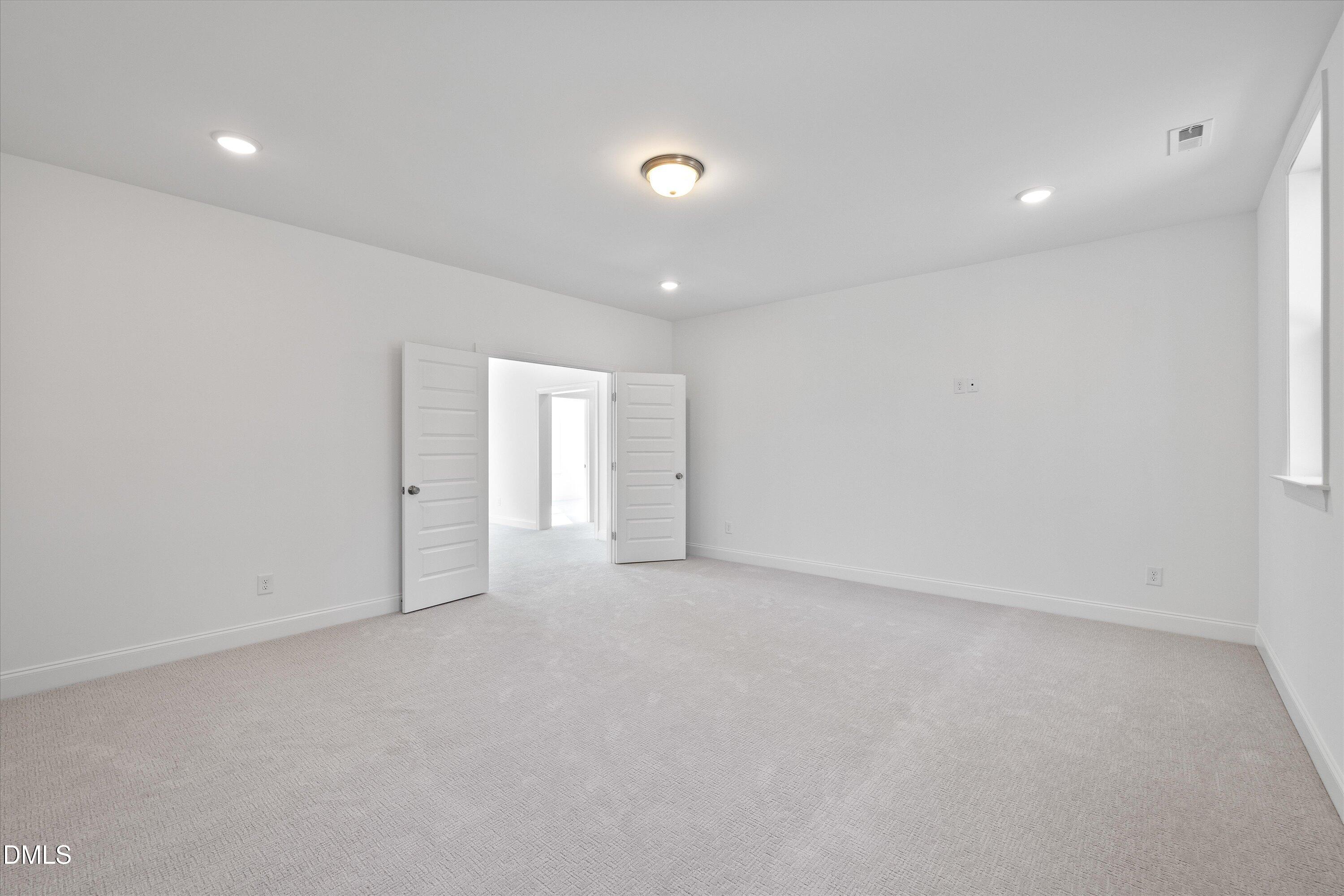 62 West Victoria Ridge Drive, Unit 19 Selma, NC 27576 - Photo 37 of 47 37-62 W Victoria Ridge Dr_7543