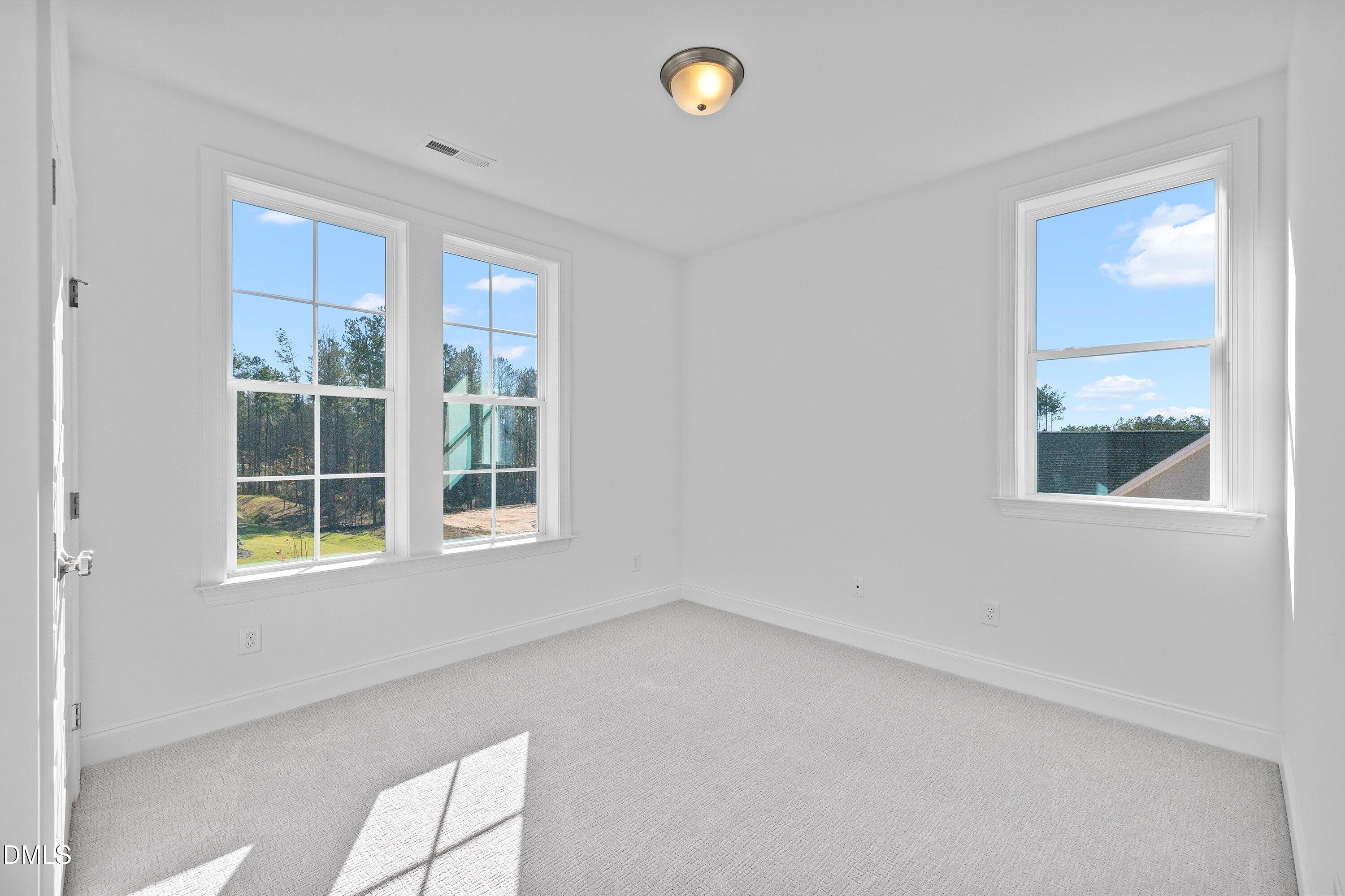 62 West Victoria Ridge Drive, Unit 19 Selma, NC 27576 - Photo 38 of 47 38-62 W Victoria Ridge Dr_7548