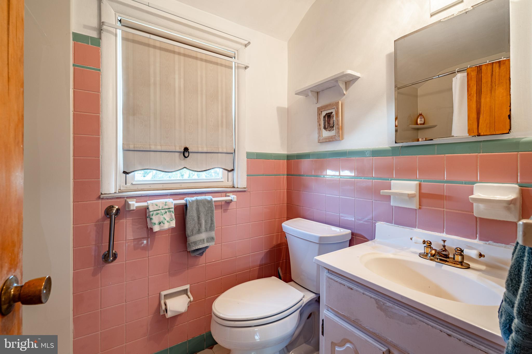 232 East Manoa Road Havertown, PA 19083 - Photo 28 of 52