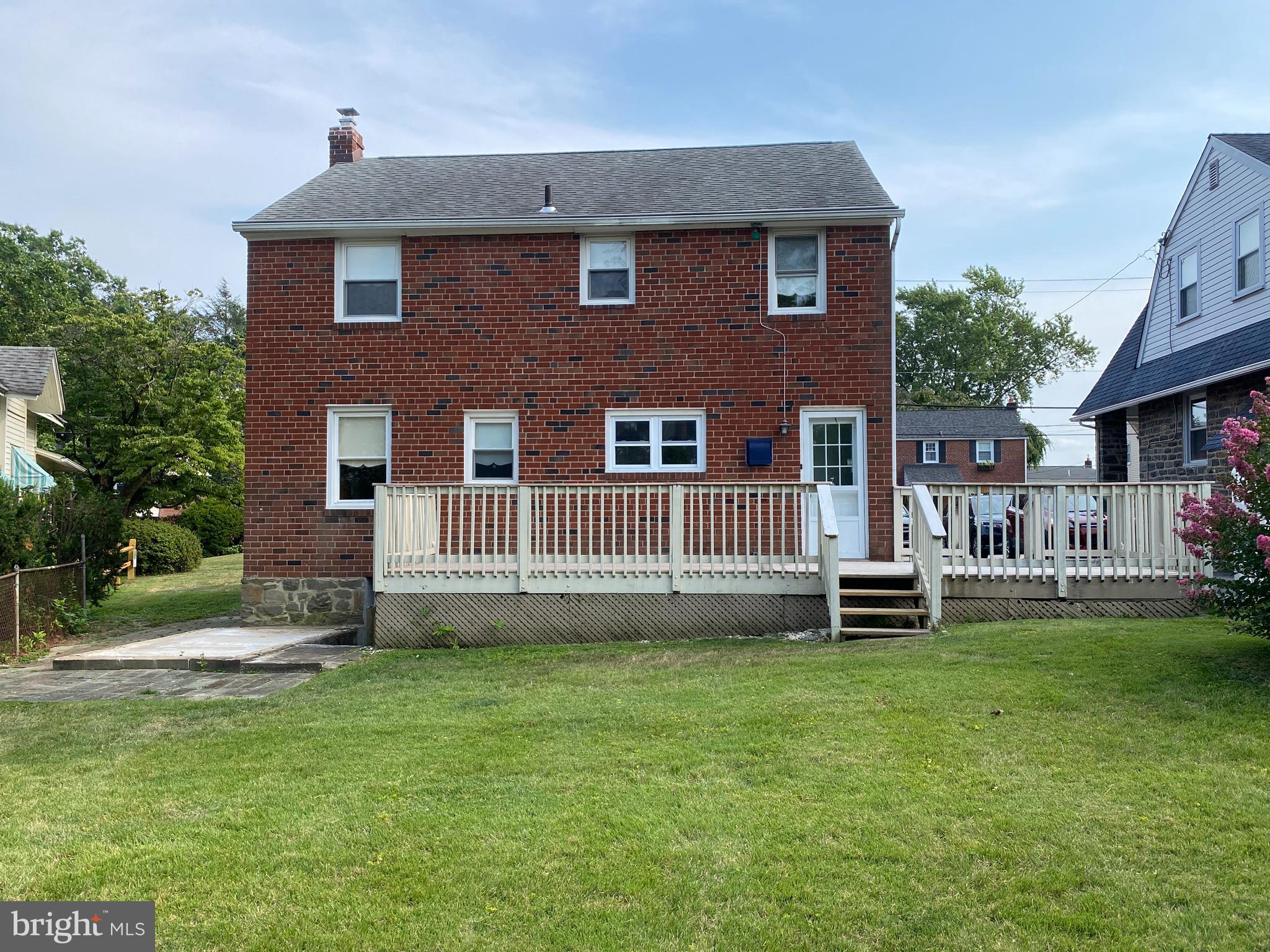 232 East Manoa Road Havertown, PA 19083 - Photo 3 of 52