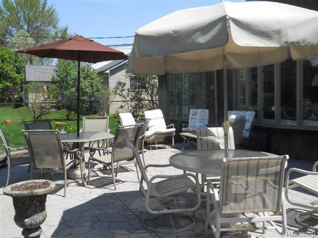 551 Ballantyne Road Grosse Pointe, MI 48236 - Photo 22 of 24 551 BALLANTYNE 155 (Small).jpg