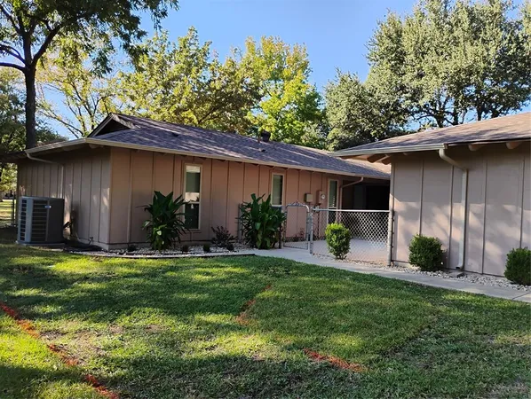 $2,850 | 1801 Tyler Street, Colleyville, TX 76034