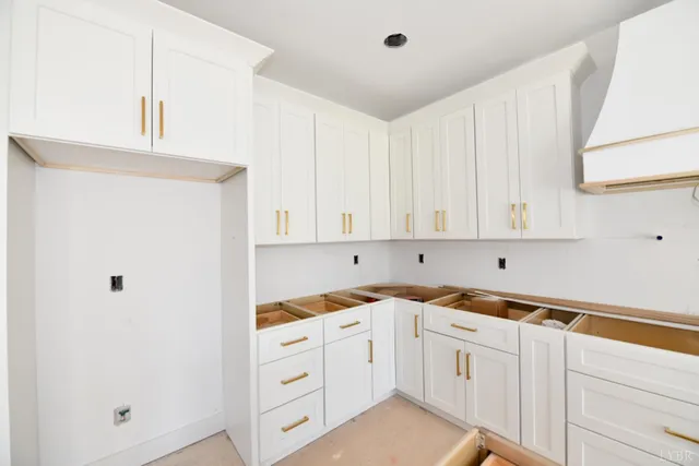 $769,900 | 40-lot Sassafras Court, Moneta, VA 24121