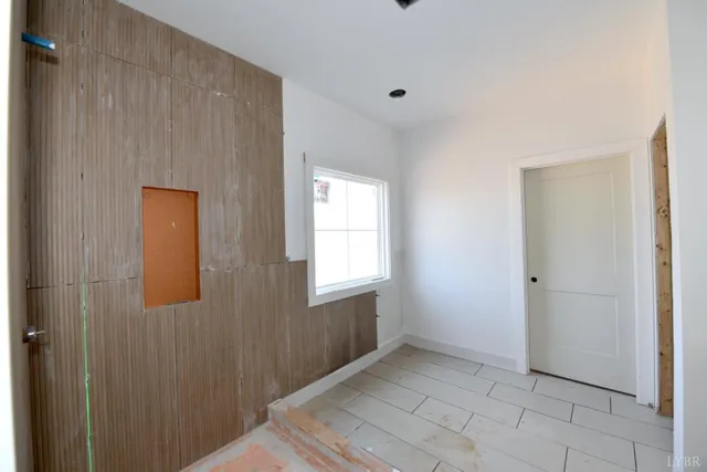 $769,900 | 40-lot Sassafras Court, Moneta, VA 24121