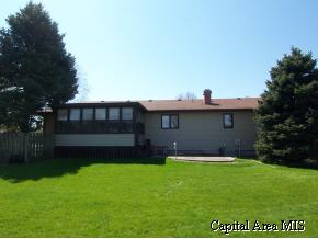 405 Barons Road Springfield, IL 62704 - Photo 2 of 8