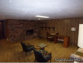 405 Barons Road Springfield, IL 62704 - Photo 3 of 8