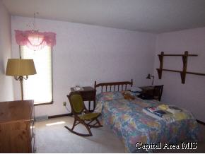 405 Barons Road Springfield, IL 62704 - Photo 8 of 8