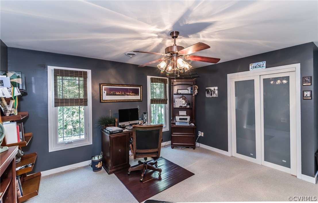 3216 Fortunes Ridge Road Midlothian, VA 23112 - Photo 26 of 41 a view of a livingroom with workspace and a window