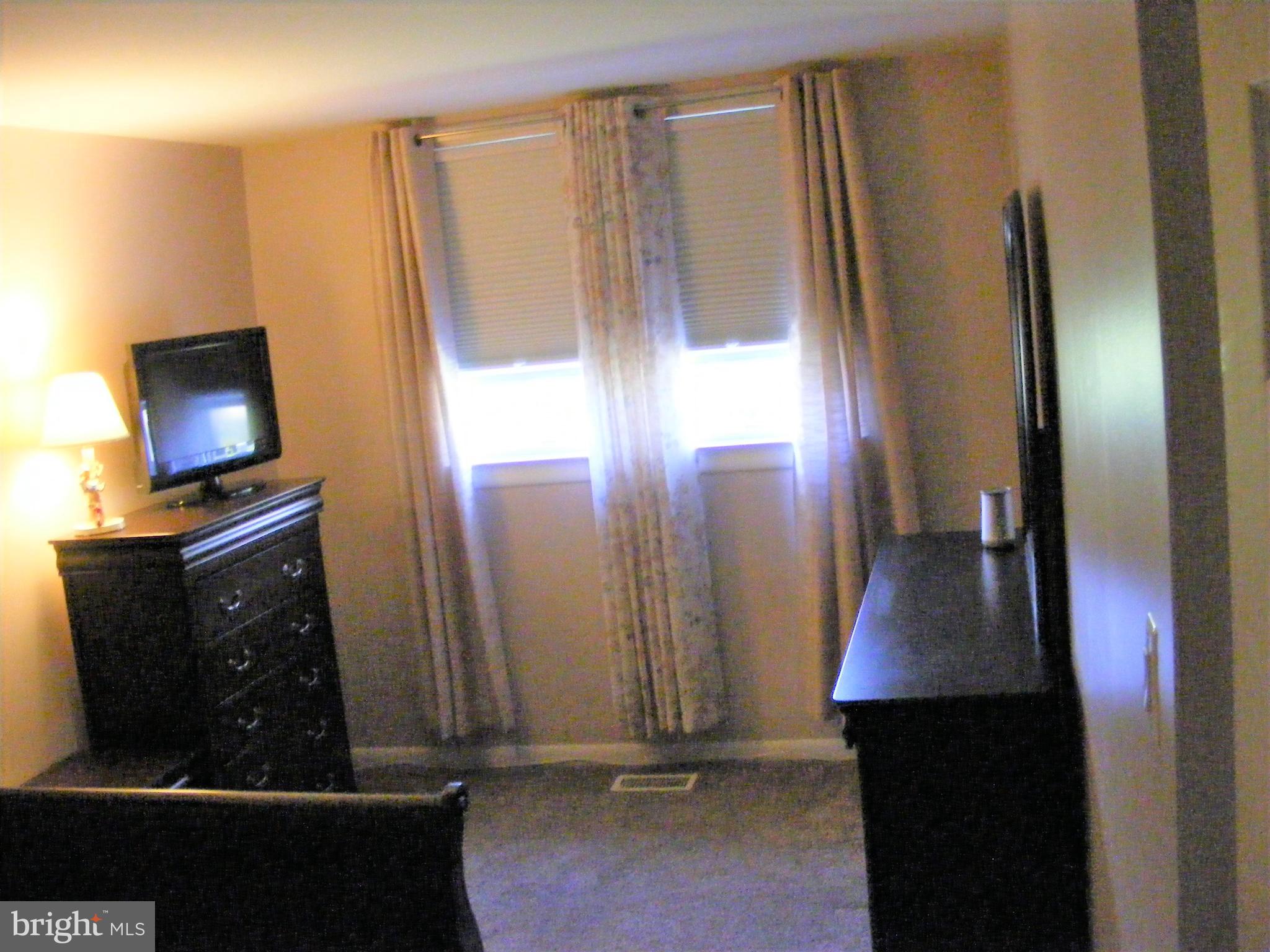 2863 Angus Road Philadelphia, PA 19114 - Photo 3 of 13 2nd Bedroom
