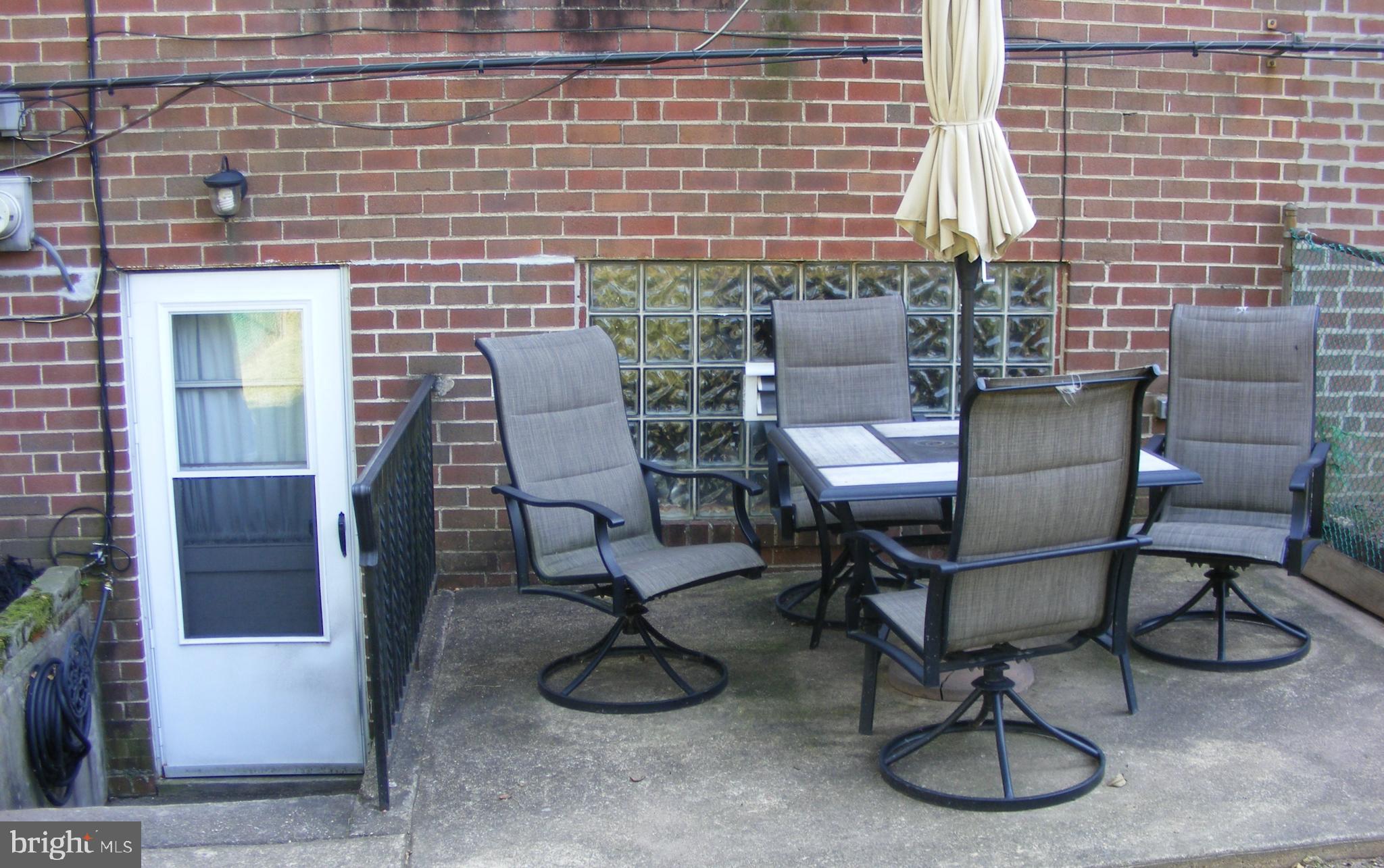 2863 Angus Road Philadelphia, PA 19114 - Photo 4 of 13 Back Patio