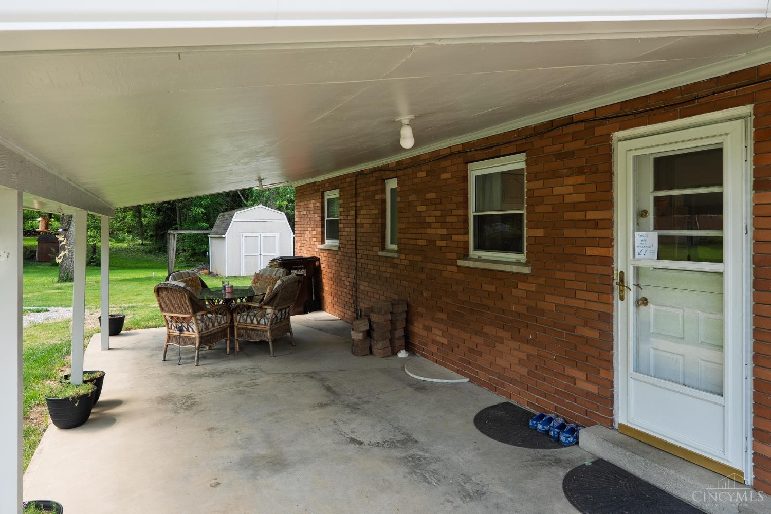 7255 Bridges Road Cincinnati, OH 45230 - Photo 6 of 31