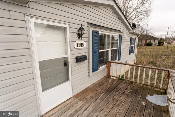 $1,695 | 1205 West 6th Street, Laurel, DE 19956