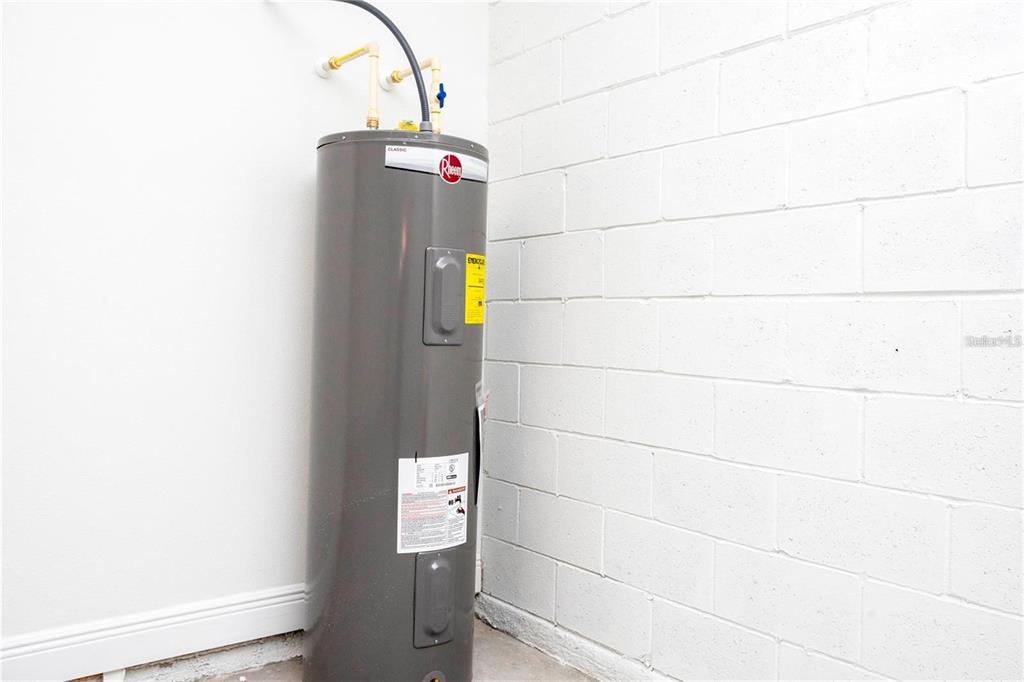 4147 Southwest 167th Street Ocala, FL 34473 - Photo 42 of 45 a bathroom with a sink and a vanity