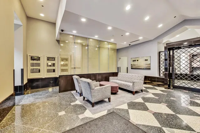 $444,000 | 111 West Maple Street, Unit 2601, Chicago, IL 60610
