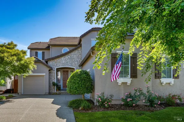 $989,900 | 368 Decanter Circle, Windsor, CA 95492