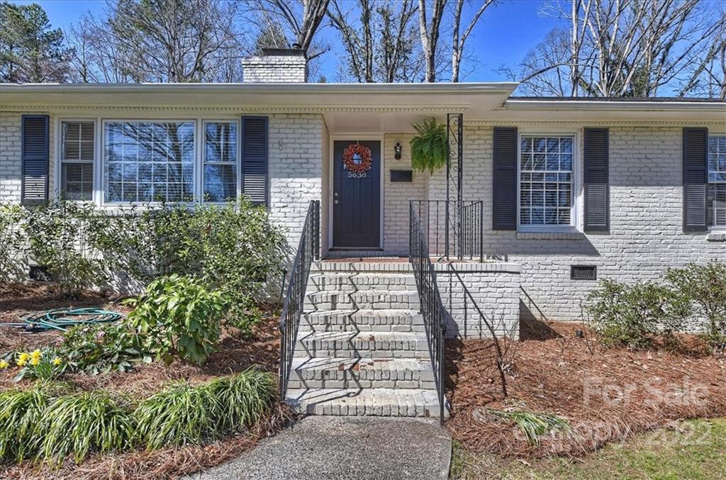 5638 Londonderry Road Charlotte, NC 28210 - Photo 3 of 44