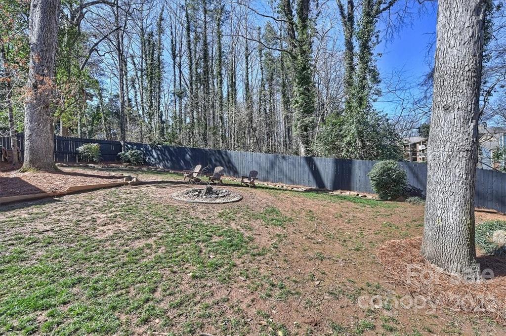 5638 Londonderry Road Charlotte, NC 28210 - Photo 40 of 44 a view of a backyard with a tree