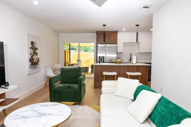 $2,500 | 1402 Braes Ridge Drive, Unit B, Austin, TX 78723