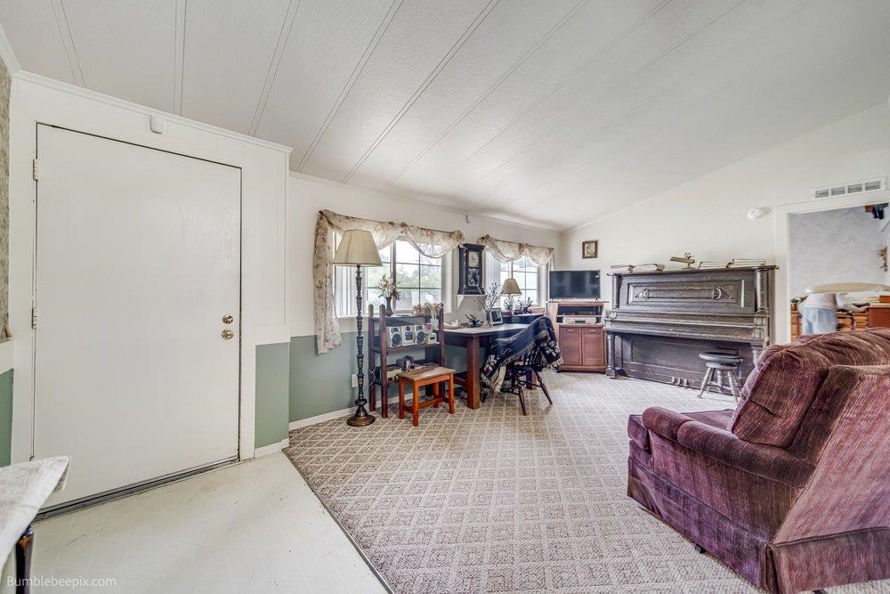 419 North Vista Road Spokane Valley, WA 99212 - Photo 4 of 30