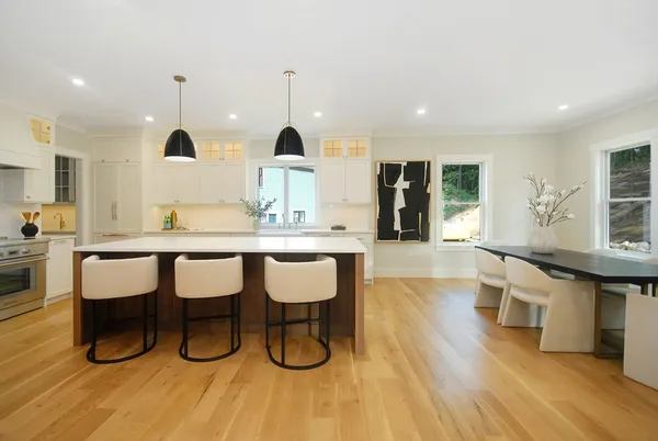 $2,395,000 | 30 Harness Lane, Concord, MA 01742