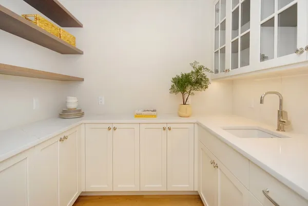 $2,395,000 | 30 Harness Lane, Concord, MA 01742