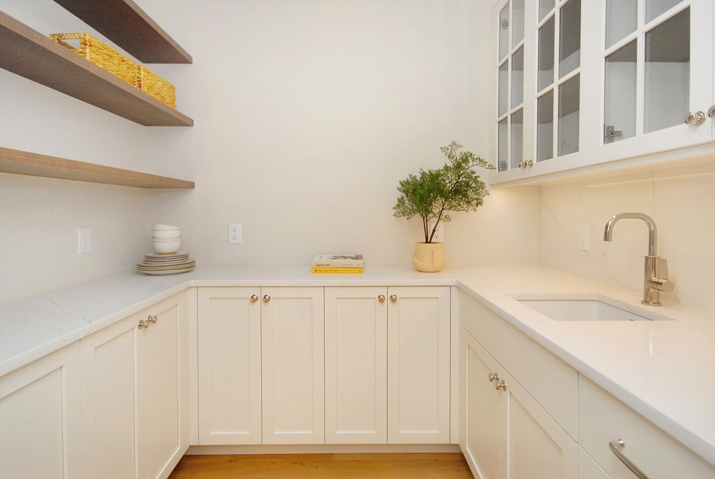 30 Harness Lane Concord, MA 01742 - Photo 7 of 31