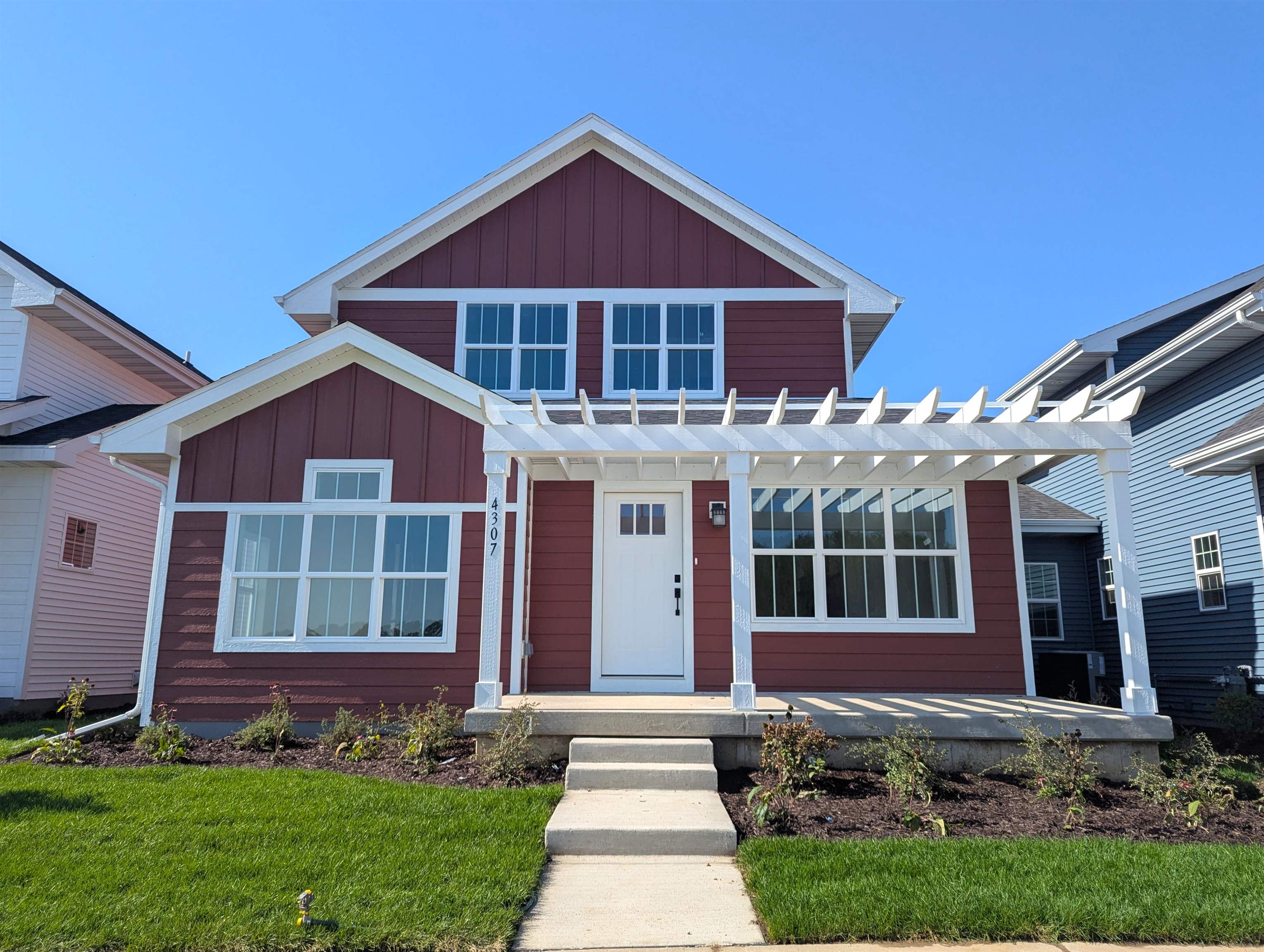 4307 Goldeneye Gateway Middleton, WI 53562 - Photo 1 of 38