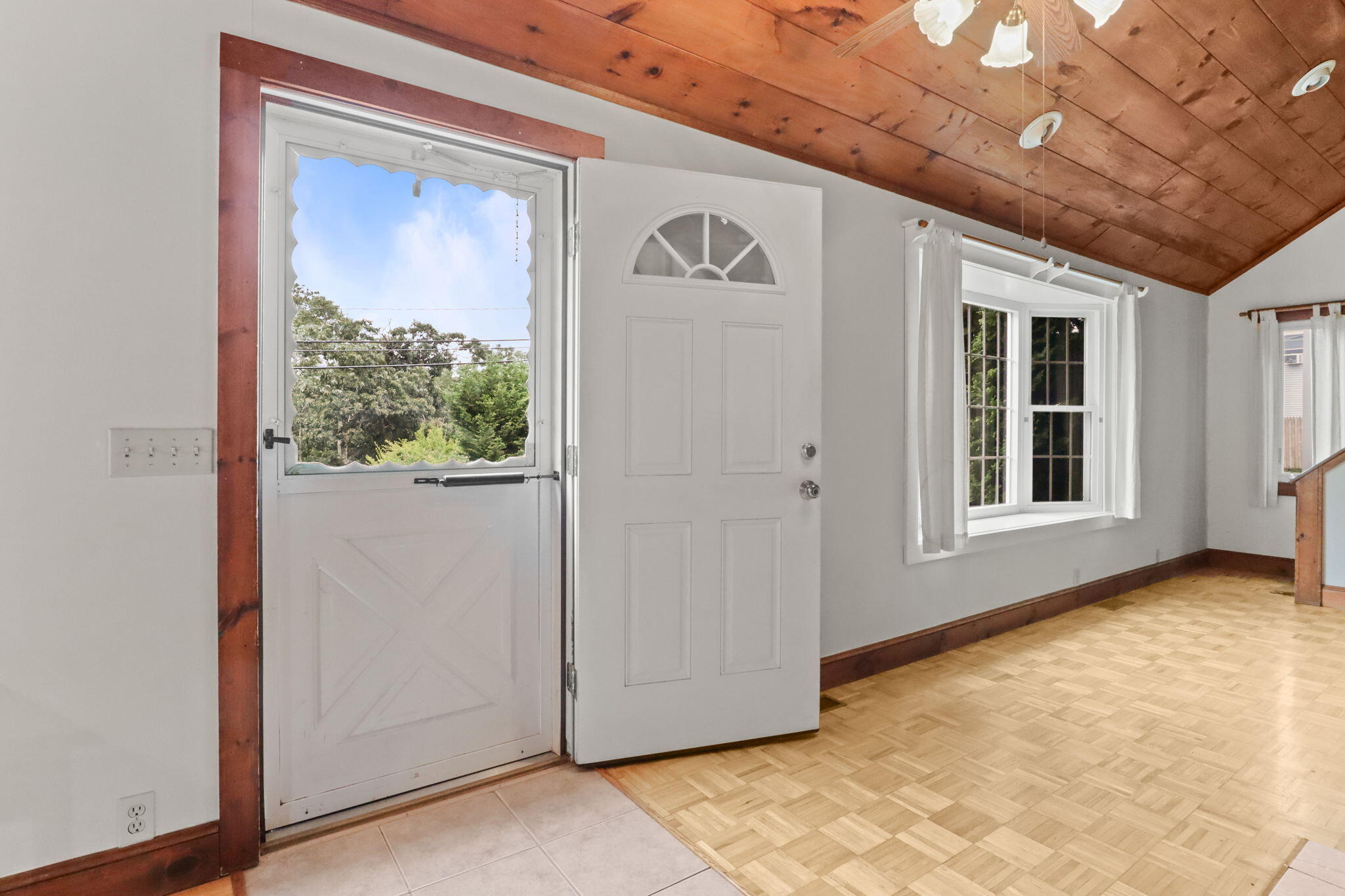 948 Queen Anne Road Harwich, MA 02645 - Photo 4 of 38 4-web-or-mls-948-queen-anne-rd