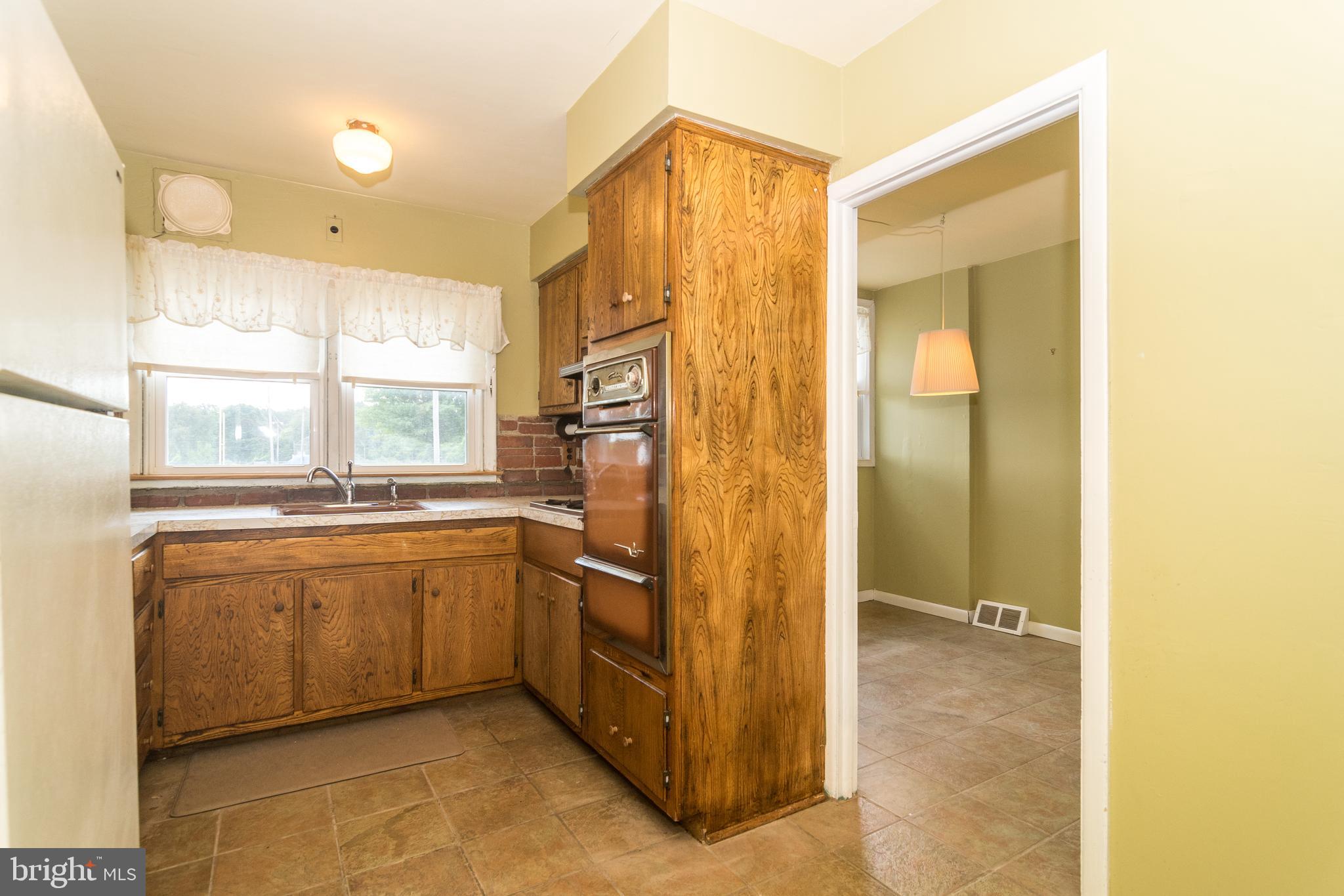 1405 Southampton Road Philadelphia, PA 19116 - Photo 8 of 23 Kitchen