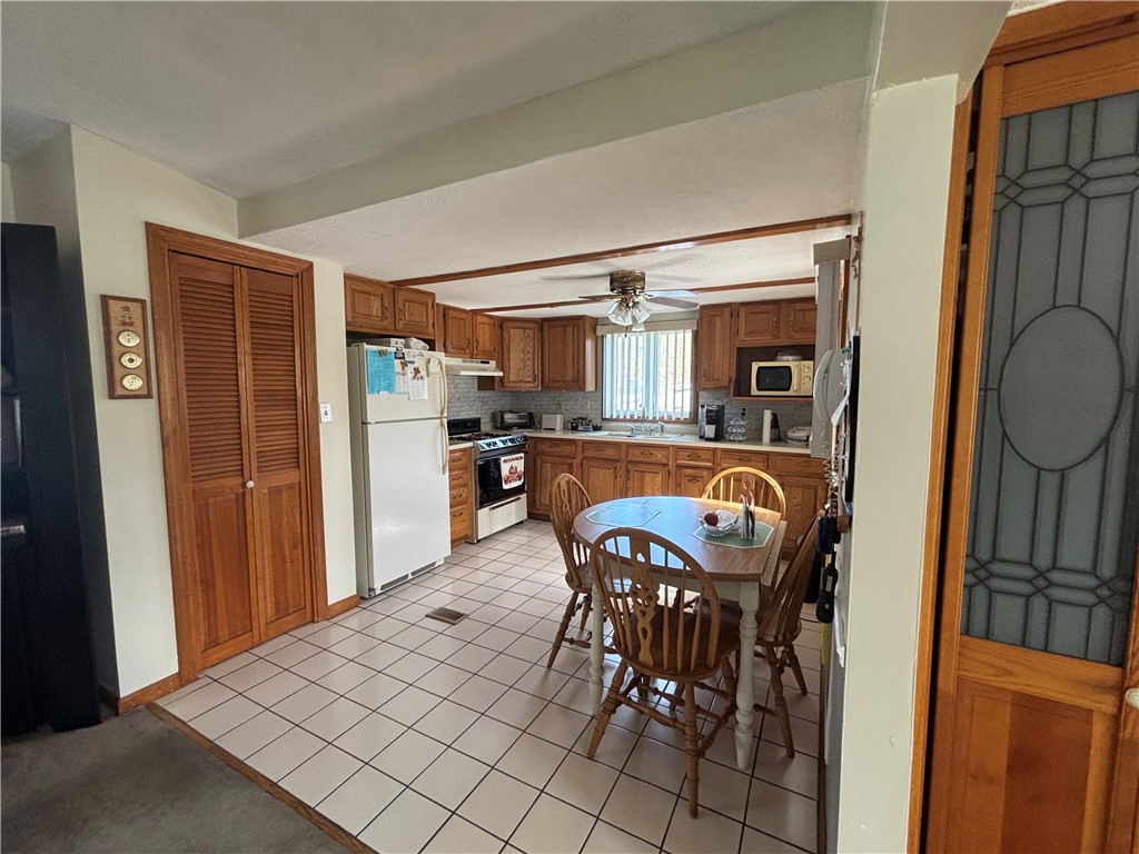 301 Bulgarmarsh Road, Unit 27 Tiverton, RI 02878 - Photo 10 of 25 Gallery Image 10