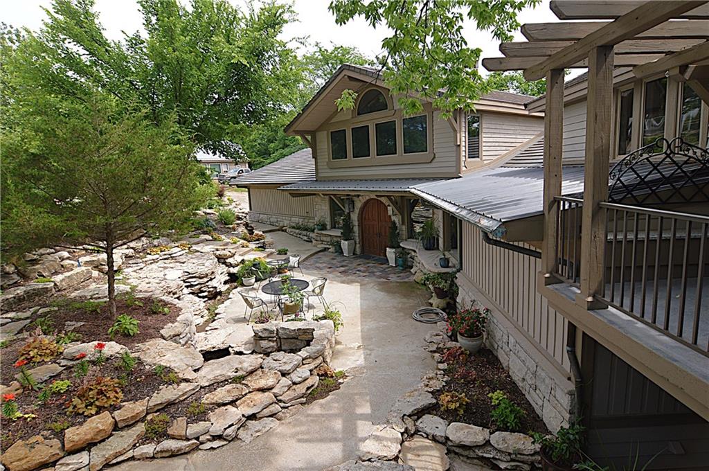 8424 South Russell Road Oak Grove, MO 64075 - Photo 2 of 78