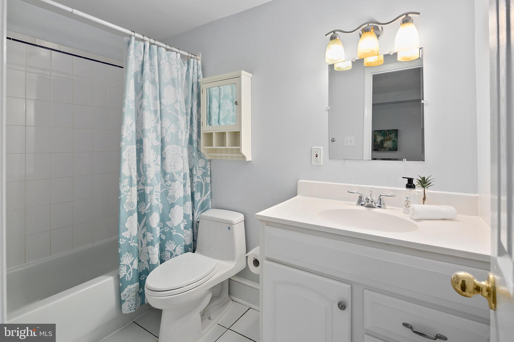 654 L Street Northeast Washington, DC 20002 - Photo 28 of 34