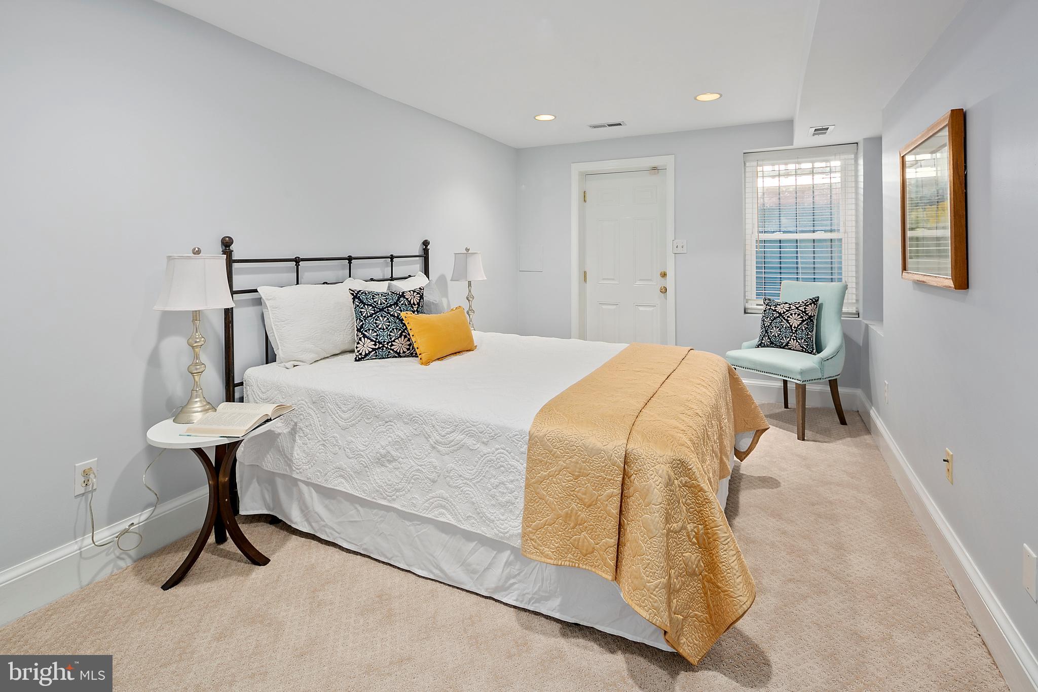 654 L Street Northeast Washington, DC 20002 - Photo 29 of 34