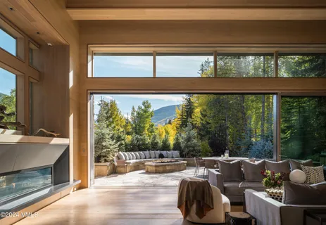 $42,000,000 | 100 Vail Road, Vail, CO 81657