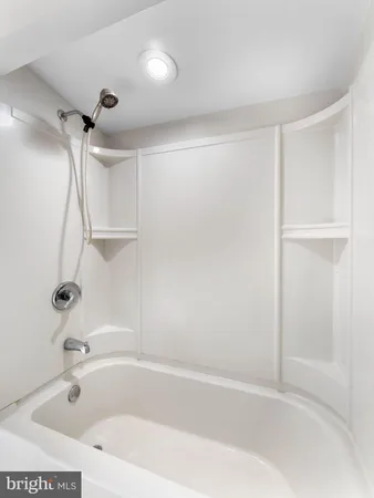 $2,800 | 860 Pennsylvania Avenue, Delanco, NJ 08075