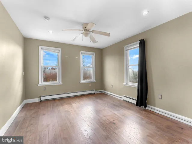 $2,900 | 860 Pennsylvania Avenue, Delanco, NJ 08075