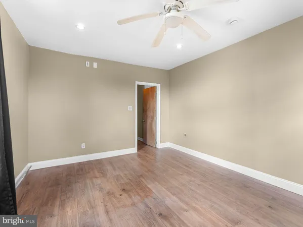 $2,800 | 860 Pennsylvania Avenue, Delanco, NJ 08075