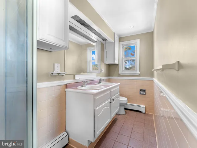 $2,900 | 860 Pennsylvania Avenue, Delanco, NJ 08075