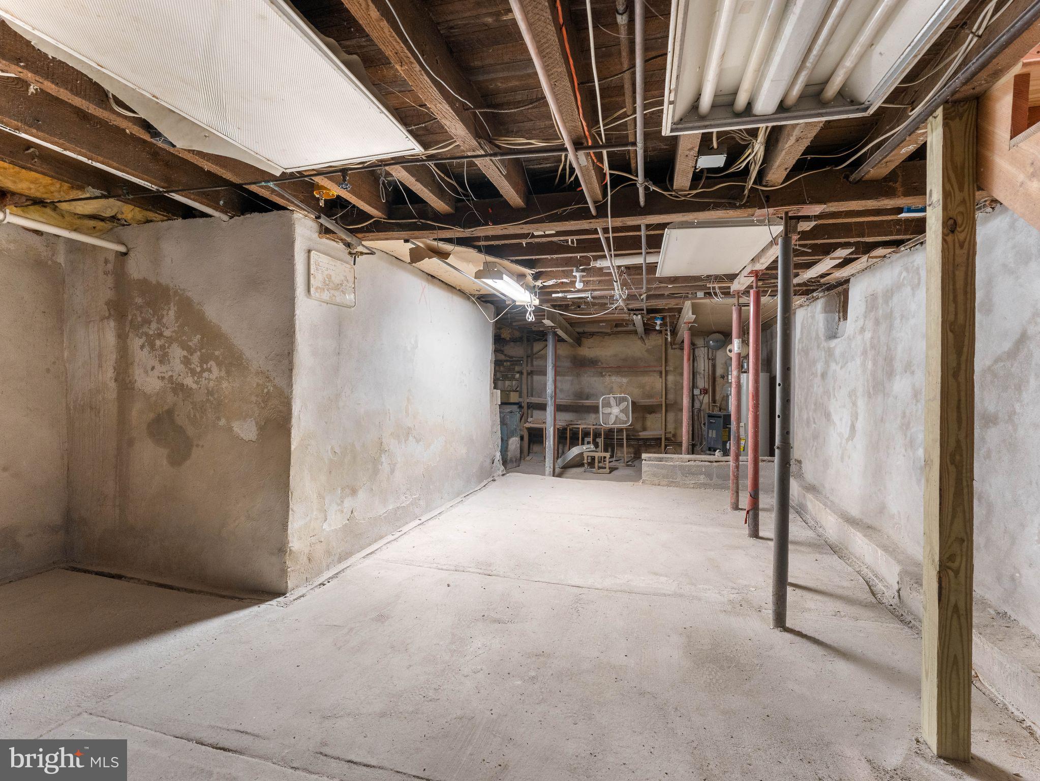 860 Pennsylvania Avenue Delanco, NJ 08075 - Photo 26 of 28 a view of water heater room