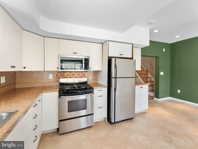 $2,900 | 860 Pennsylvania Avenue, Delanco, NJ 08075