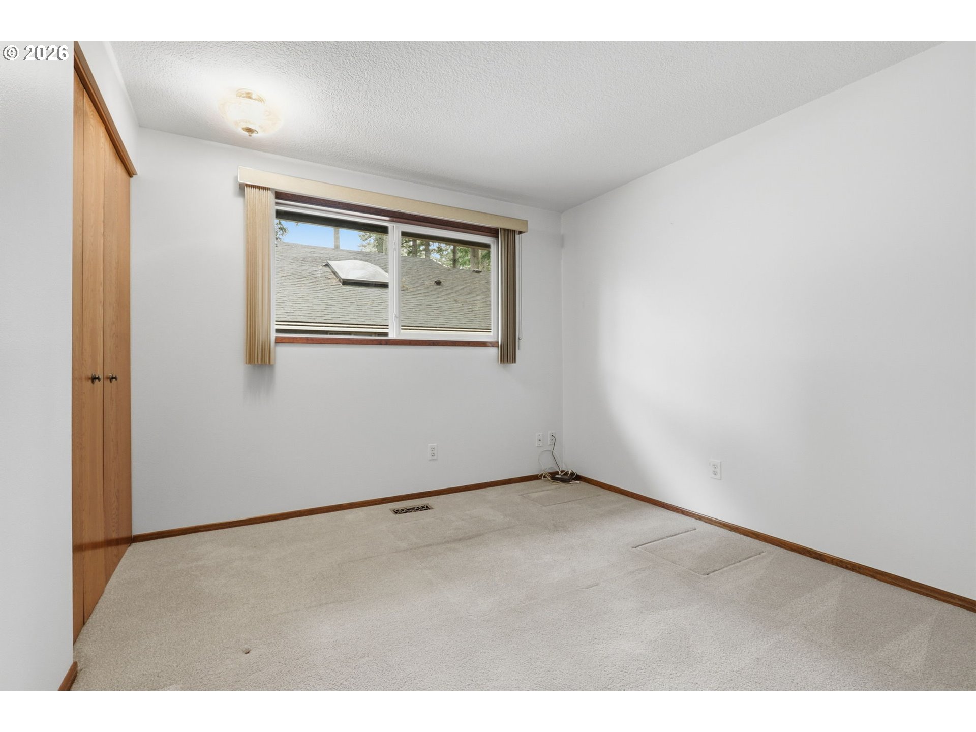 7250 Southwest 28th Court Beaverton, OR 97008 - Photo 25 of 45 a view of an empty room
