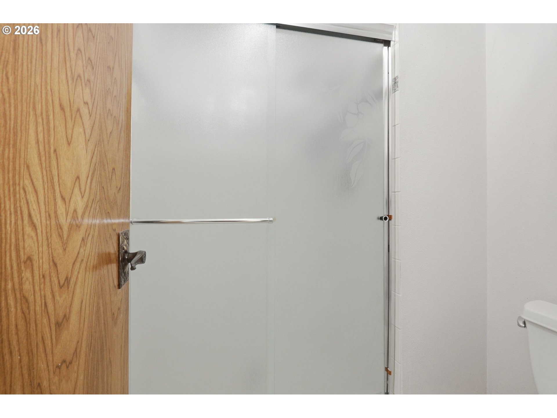 7250 Southwest 28th Court Beaverton, OR 97008 - Photo 33 of 45 a bathroom with a shower