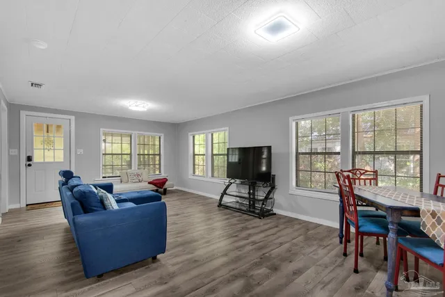 $192,000 | 597 South Wilson Street, Crestview, FL 32536